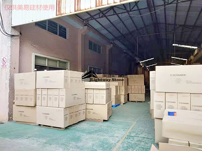 美易建材以仿木板產(chǎn)品榮獲多項榮譽(yù)資質(zhì)，引領(lǐng)家居用品綠色環(huán)保新潮流